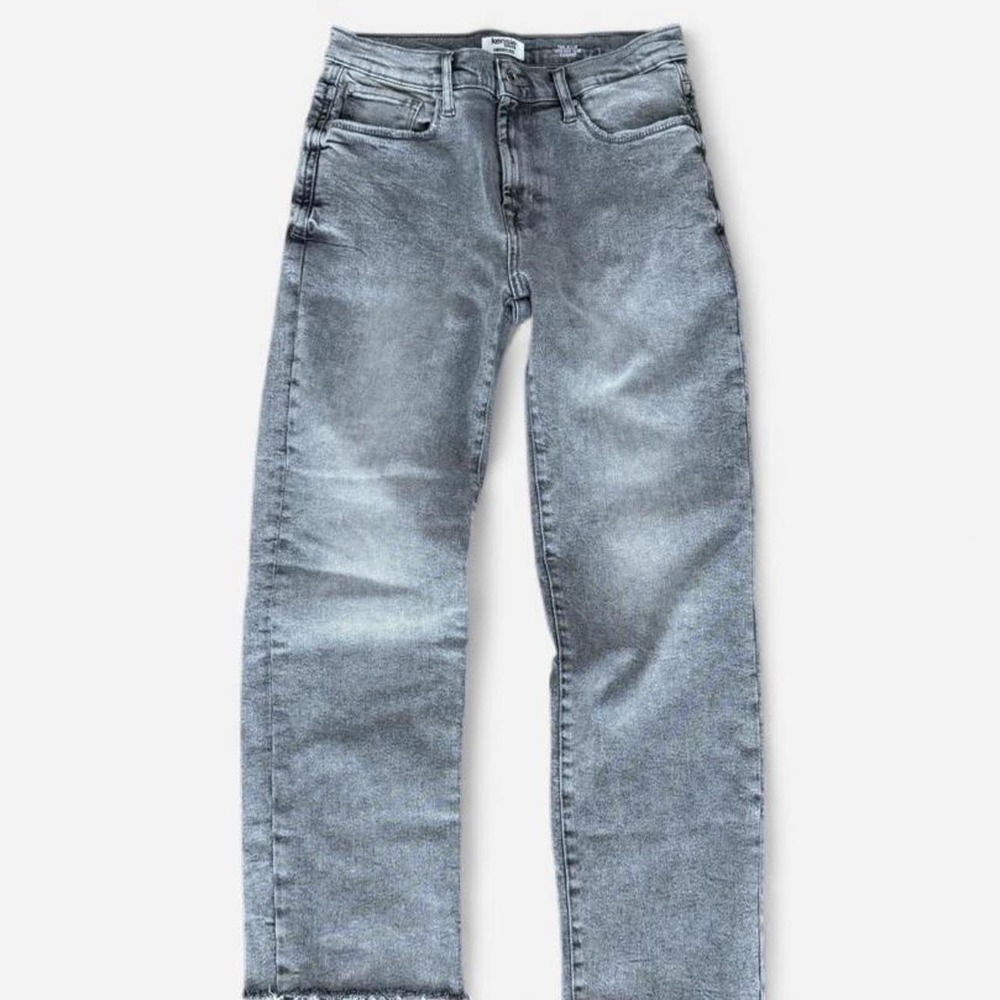 Kensie Vintage Luxe Gray High Rise Slim Straight Jeans The Allie Size 6 28